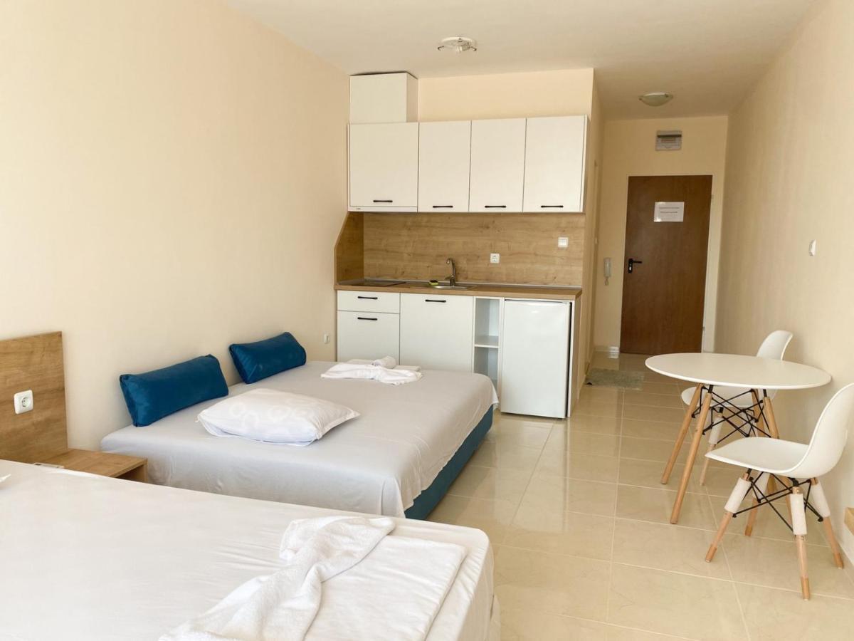 Aparthotel Mm Complex Primorsko Esterno foto